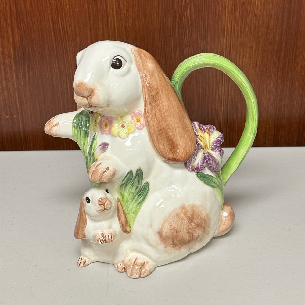 Vintage Fitz and Floyd Ceramic Serving Pitcher Bunnies shaped